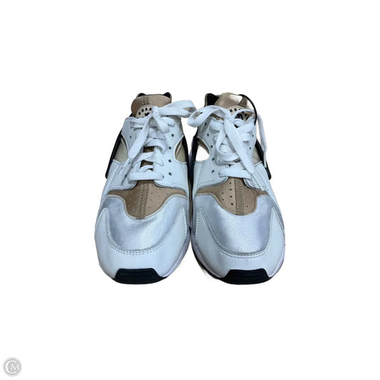 Shoes Athletic By Nike In Tan & White, Size: 9