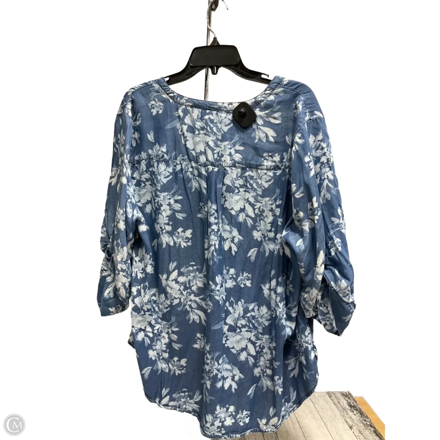 Top 3/4 Sleeve By Torrid In Blue, Size: 1x