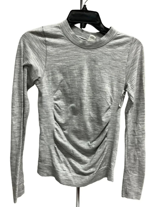 Athletic Top Long Sleeve Crewneck By Athleta In Grey, Size: Xs
