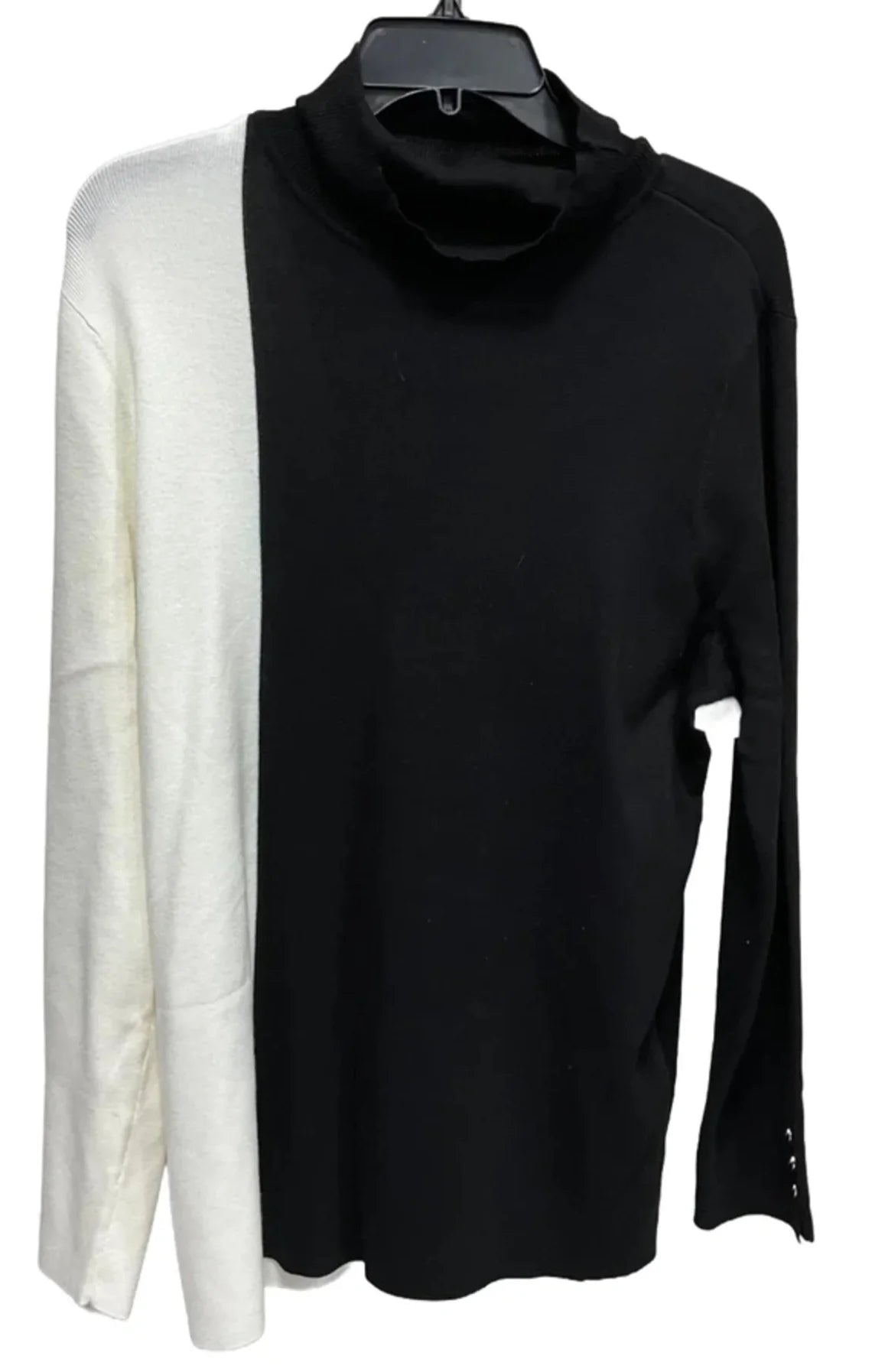 Top Long Sleeve By Chicos In Black & White, Size: S