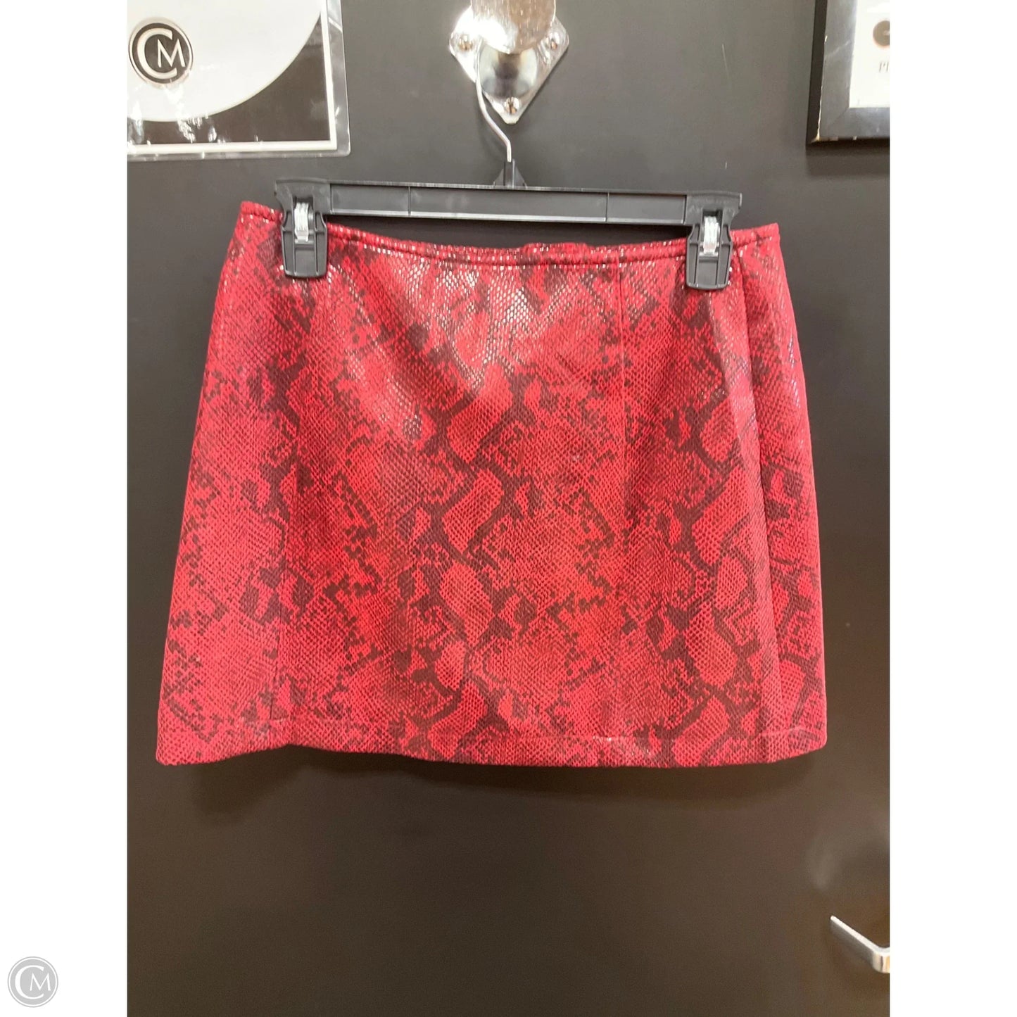 Skirt Mini & Short By Astr The Label In Red, Size: S