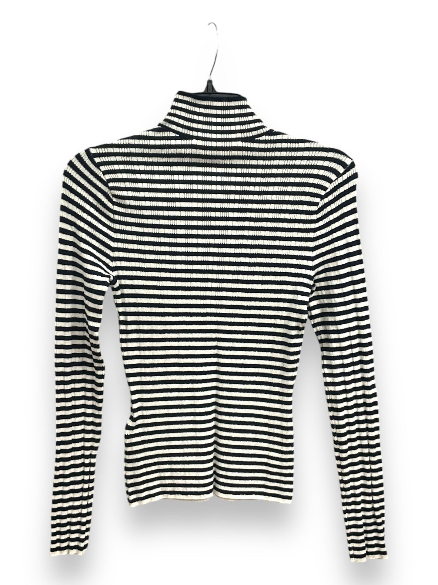 Top Long Sleeve By Abercrombie And Fitch In Striped Pattern, Size: S