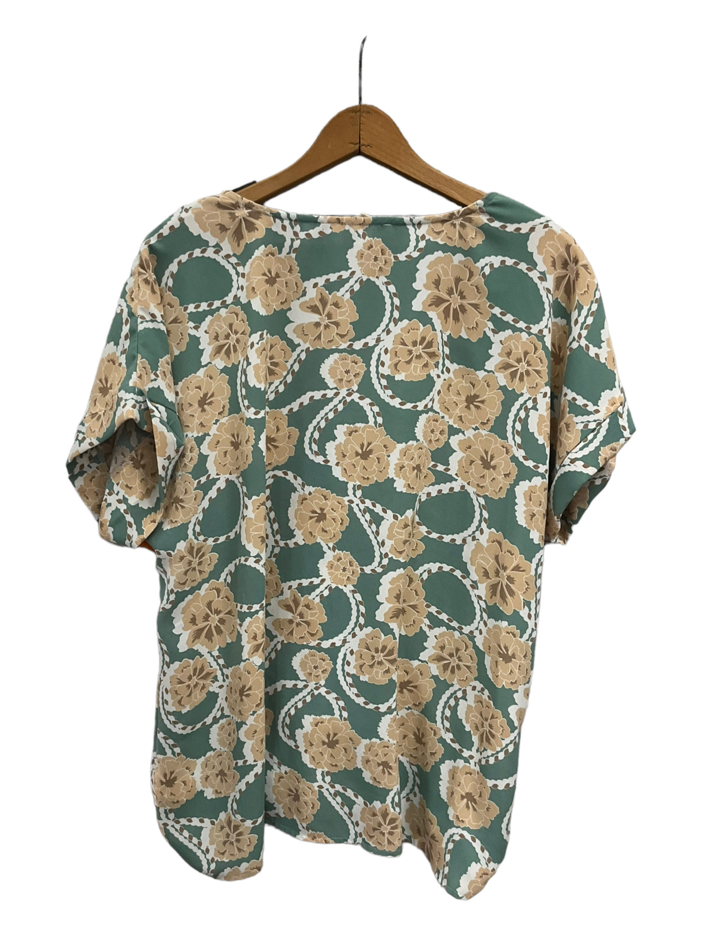 Top Short Sleeve By Entro  Size: L