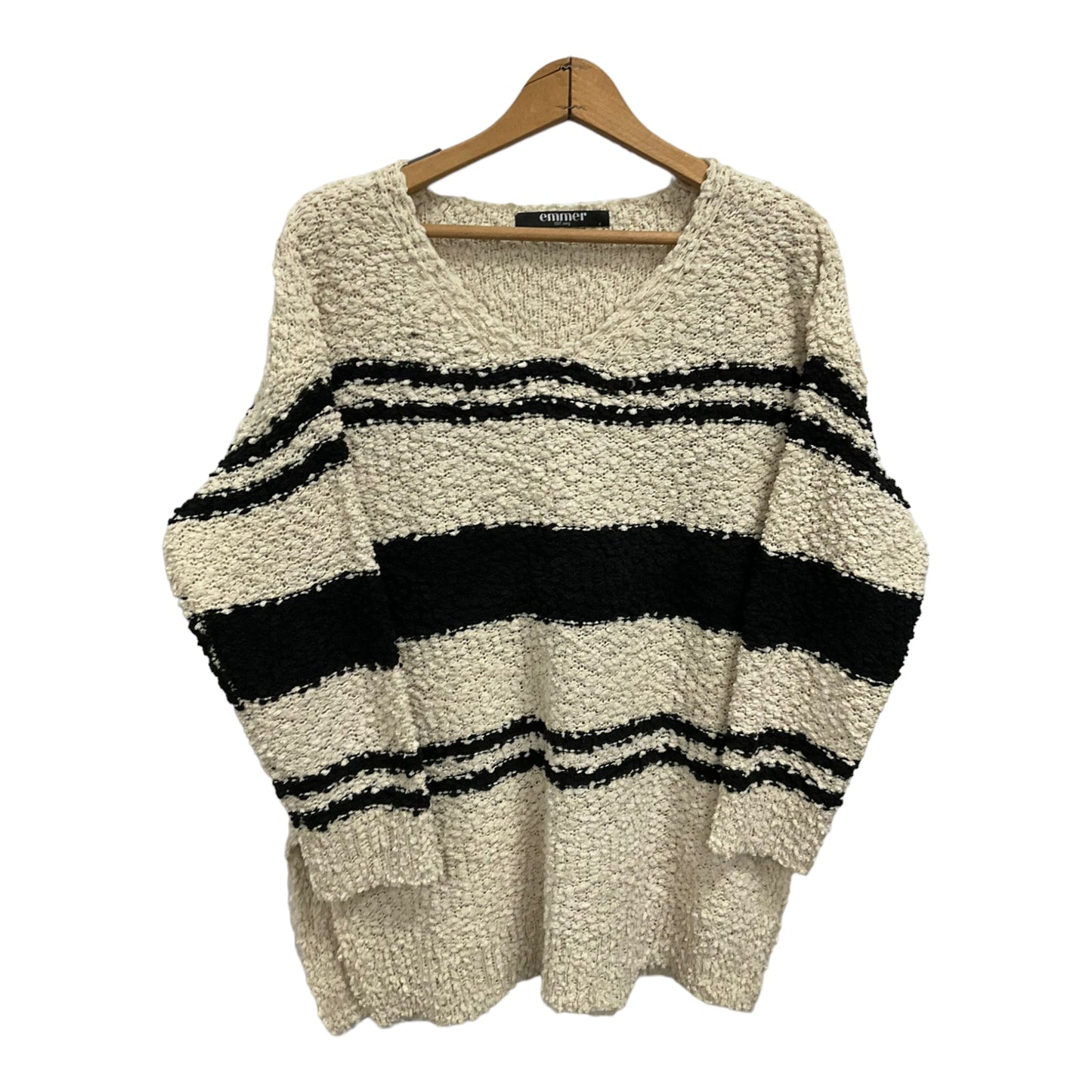 Sweater By Clothes Mentor  Size: S