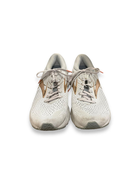 Shoes Athletic By Brooks In Taupe, Size: 11