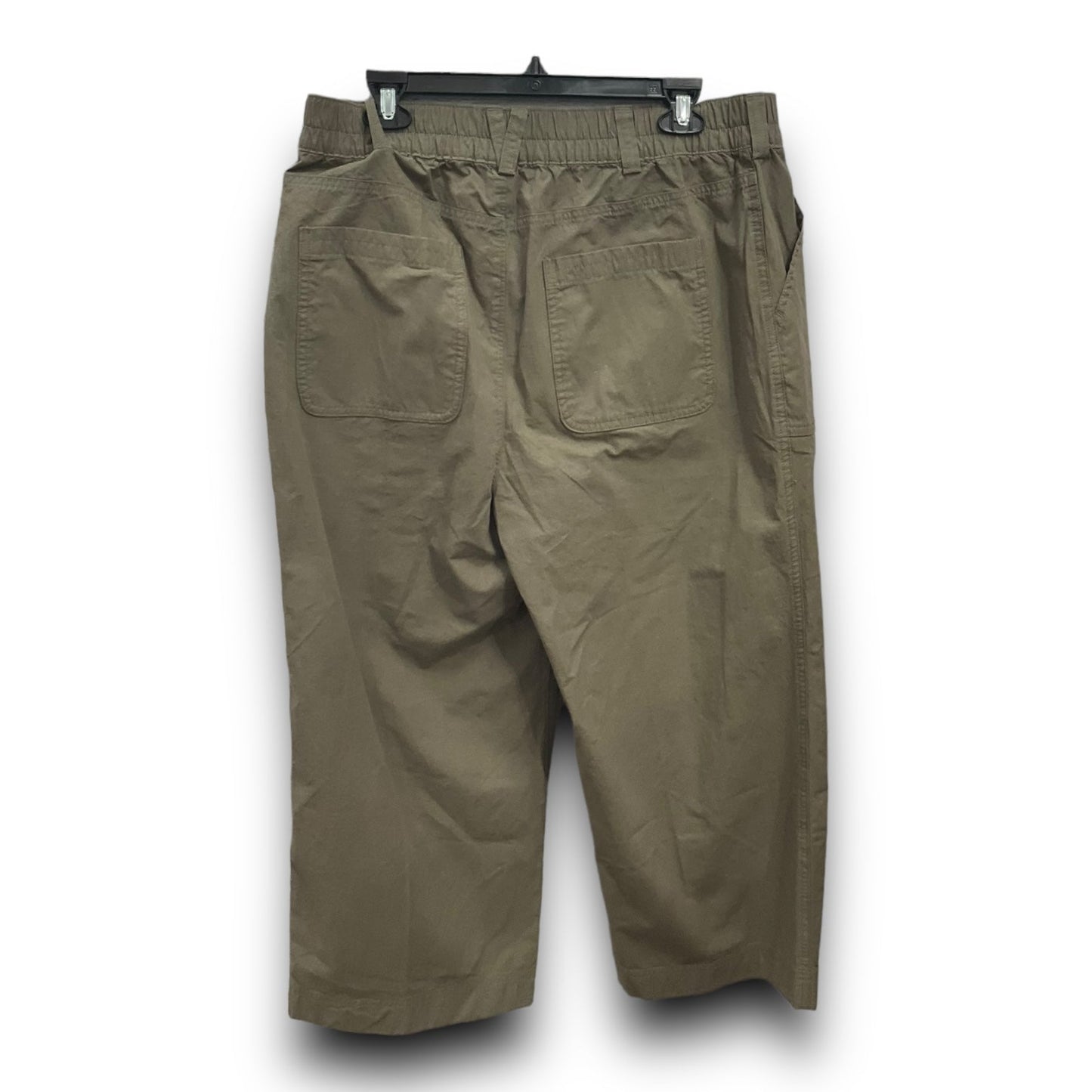 Capris By Duluth Trading In Green, Size: 14