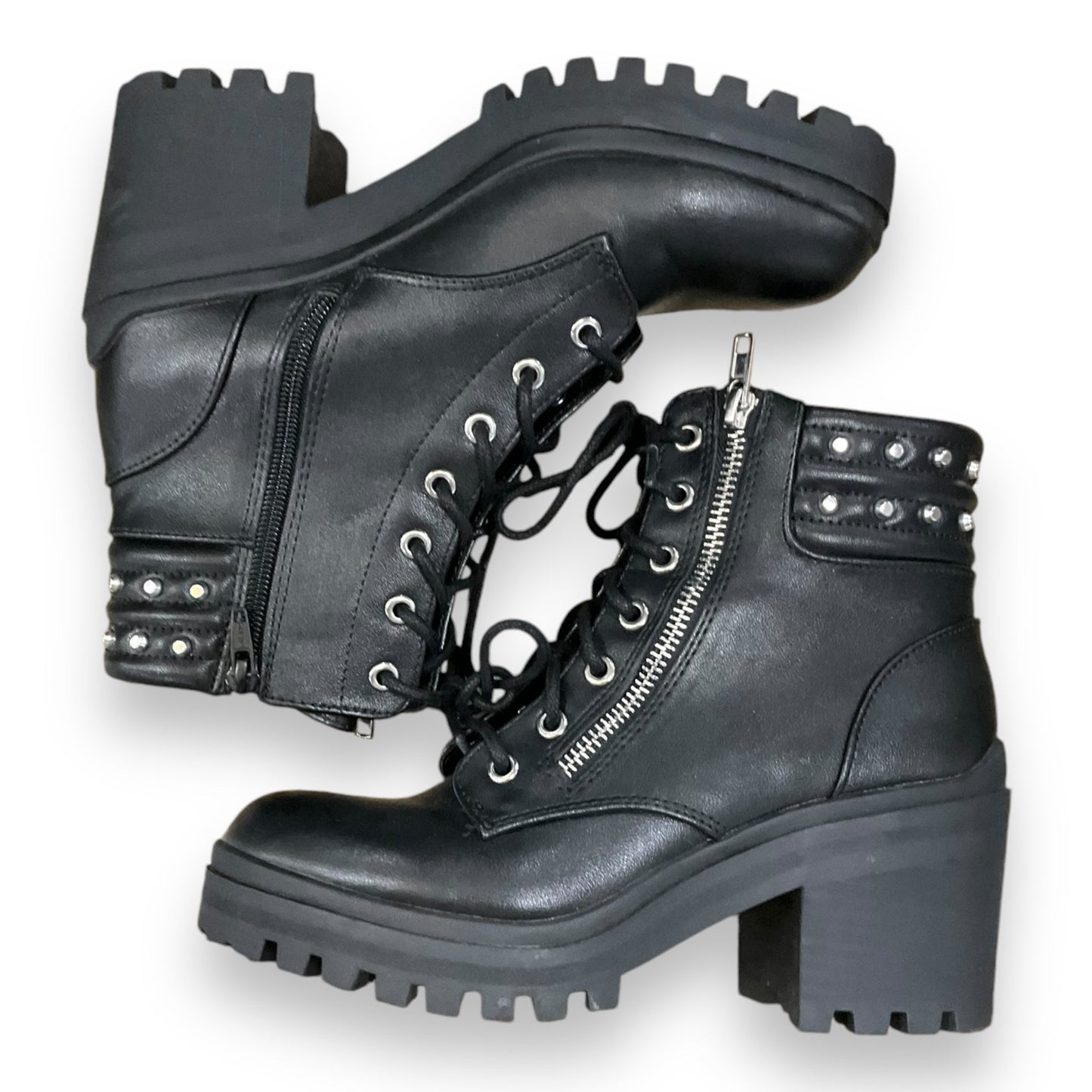 Boots Combat By No Boundaries In Black, Size: 7.5