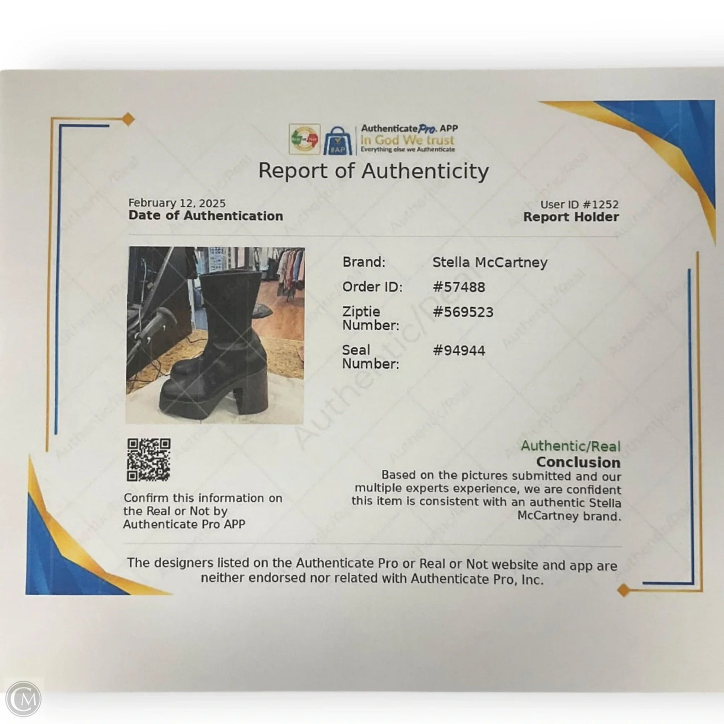 Boots Luxury Designer By Stella Mccartney In Black, Size: 9