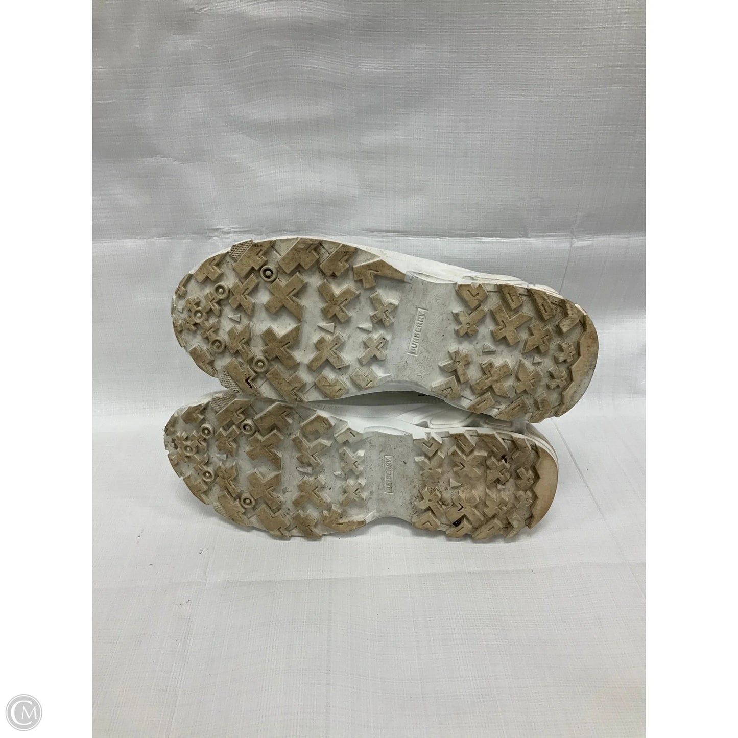 Shoes Luxury Designer By Burberry In White, Size: 10