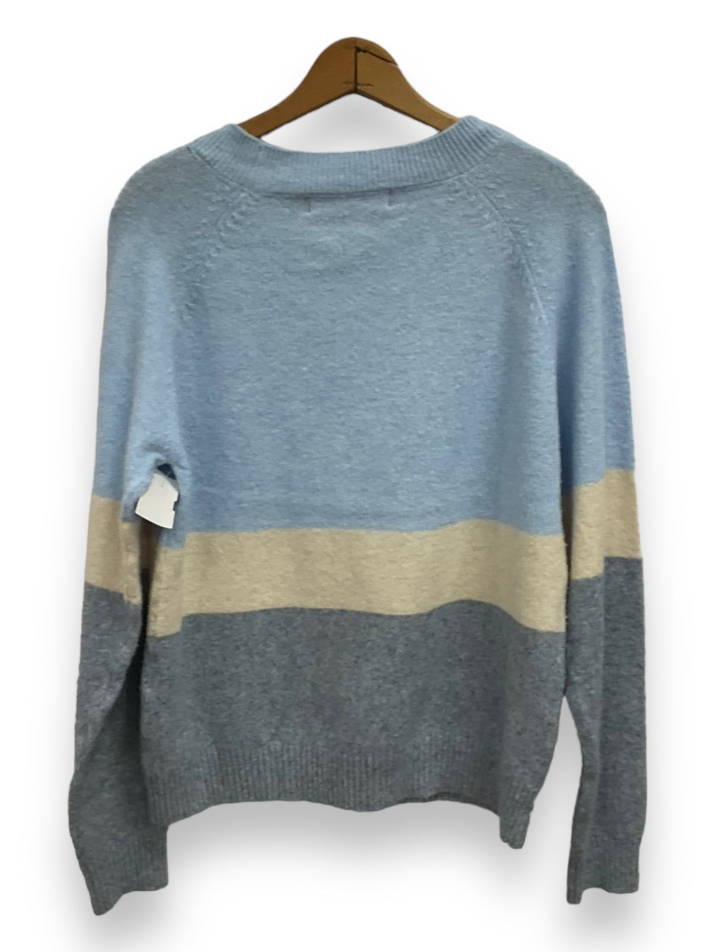 Sweater By Clothes Mentor  Size: M