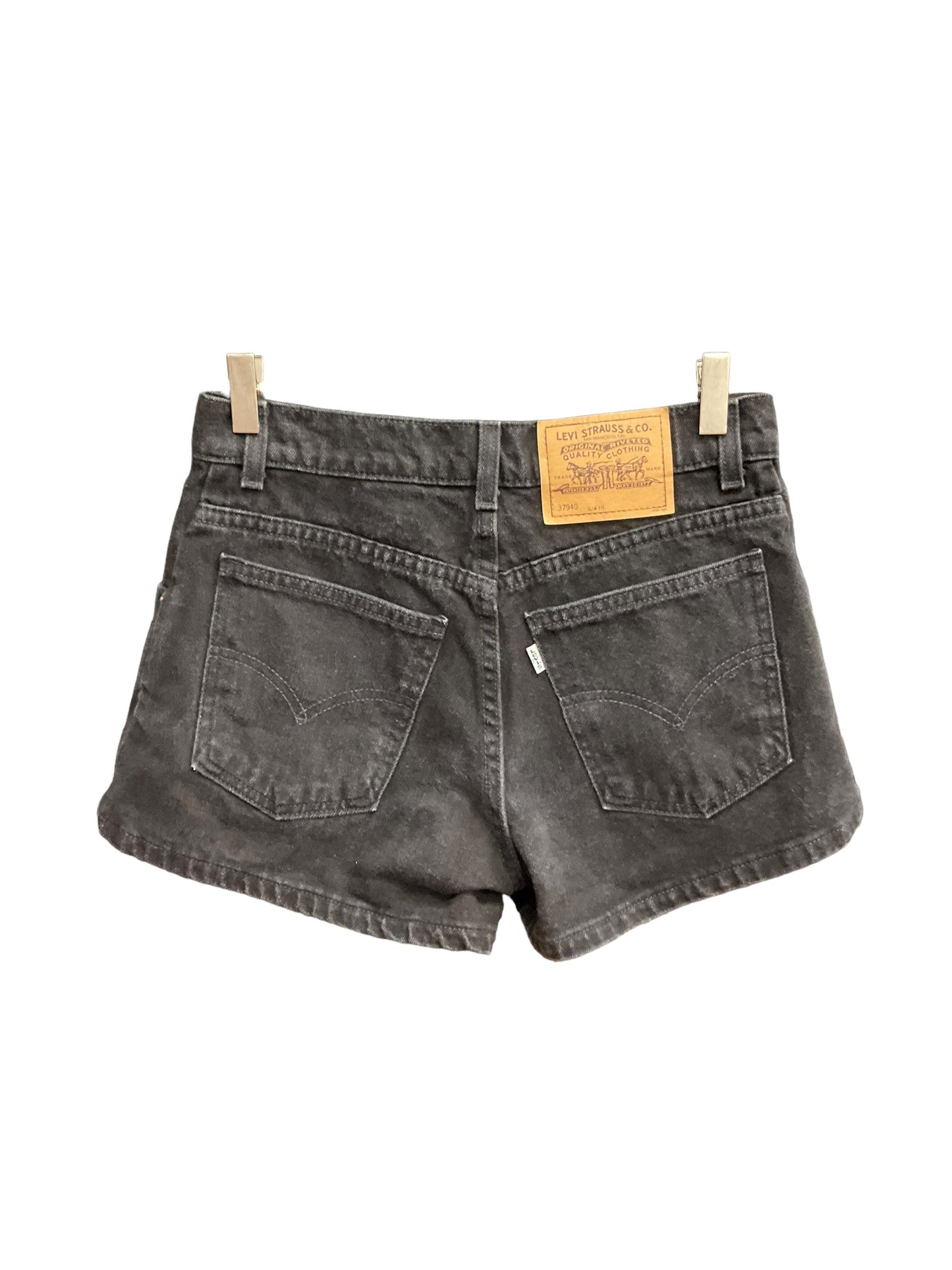 Black Shorts Levis, Size 4