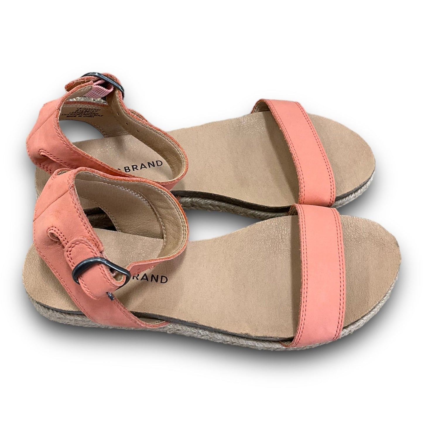 Peach Sandals Flats Lucky Brand, Size 6.5
