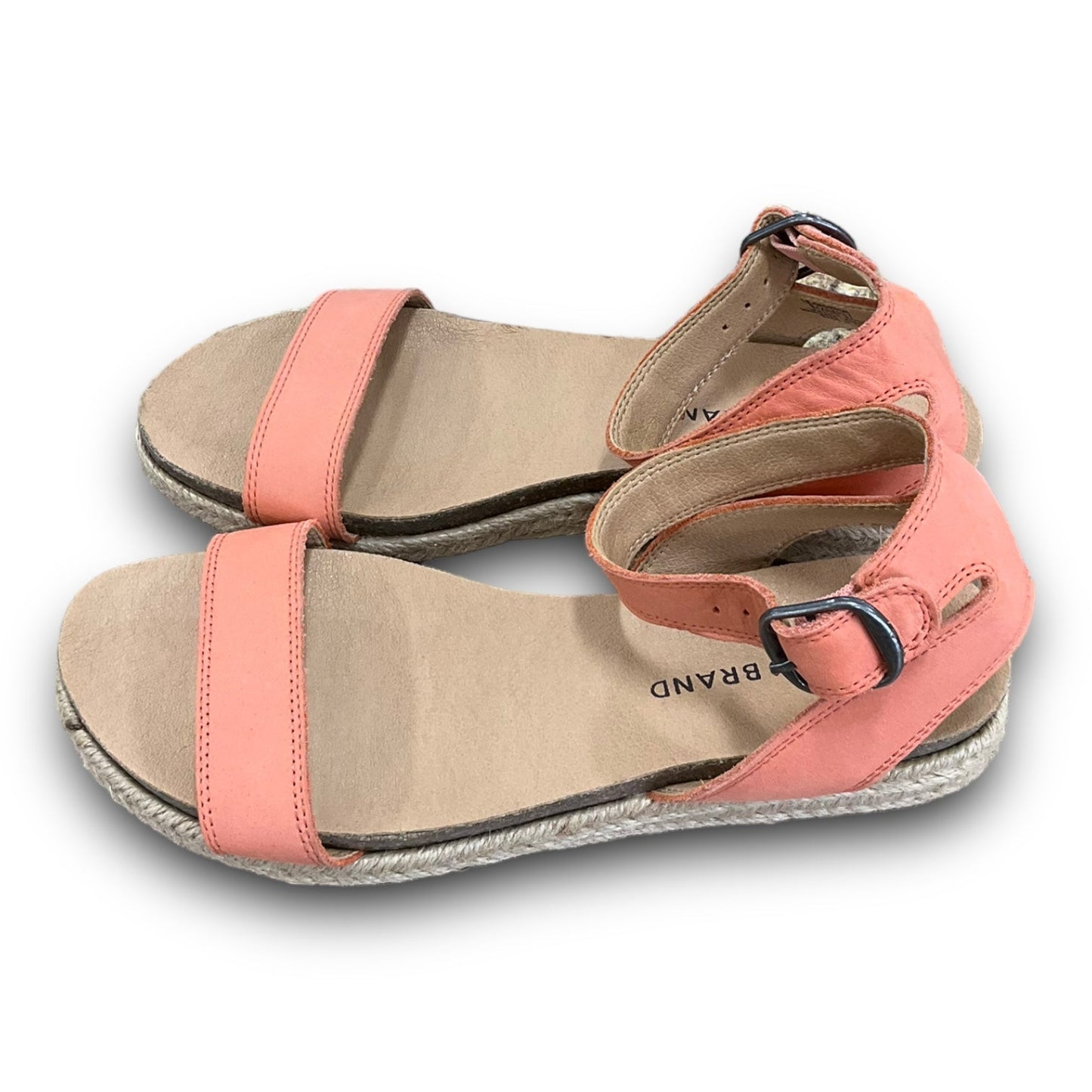 Peach Sandals Flats Lucky Brand, Size 6.5