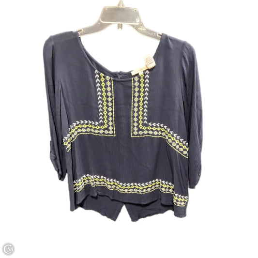 Top 3/4 Sleeve By Skies Are Blue In Blue, Size: S