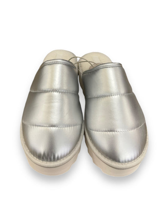 Slippers By Maeve In Grey, Size: 6