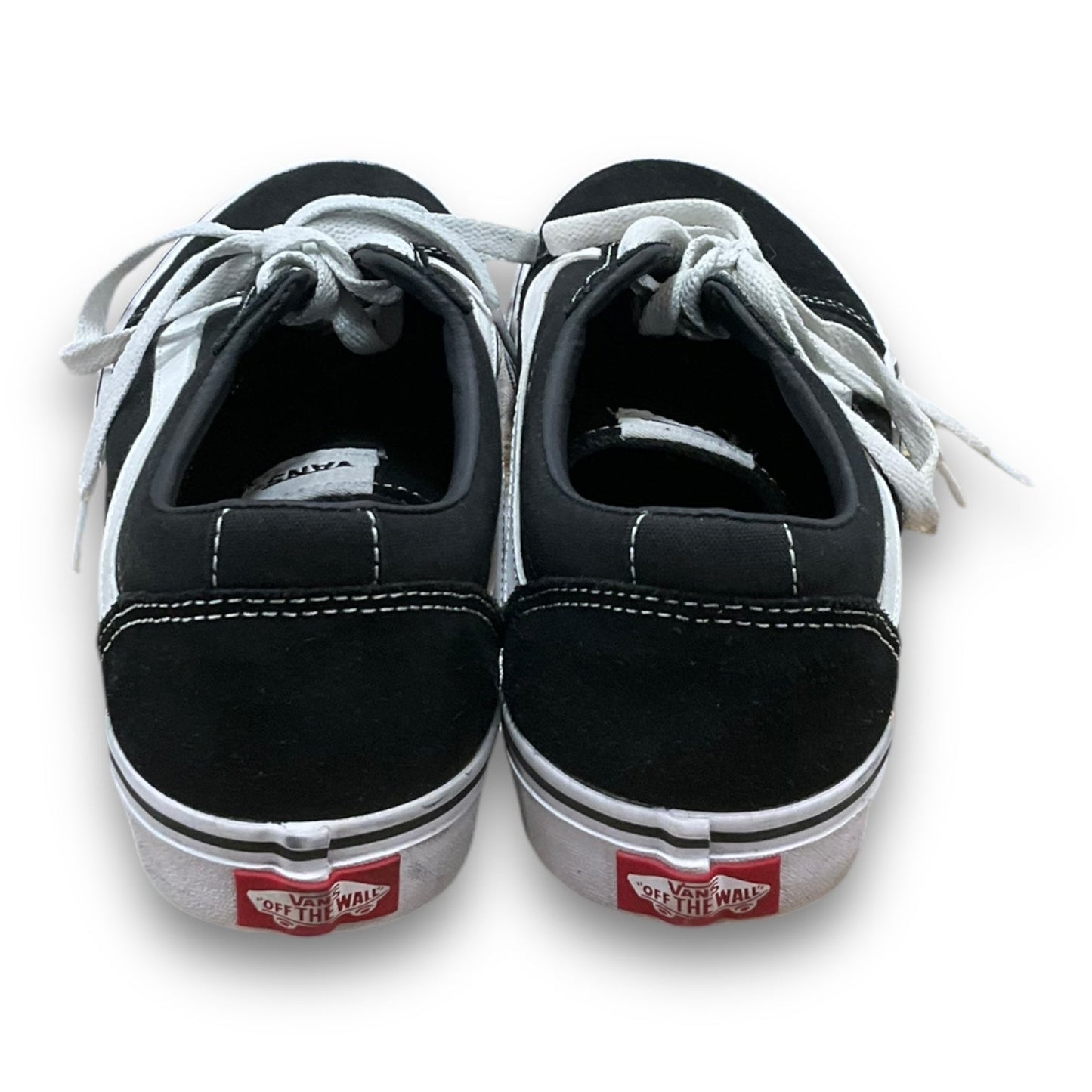 Shoes Sneakers By Vans In Black & White, Size: 8.5