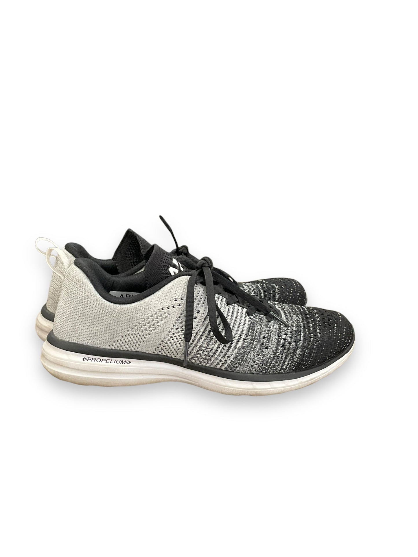 Shoes Athletic By Clothes Mentor In Grey, Size: 9.5