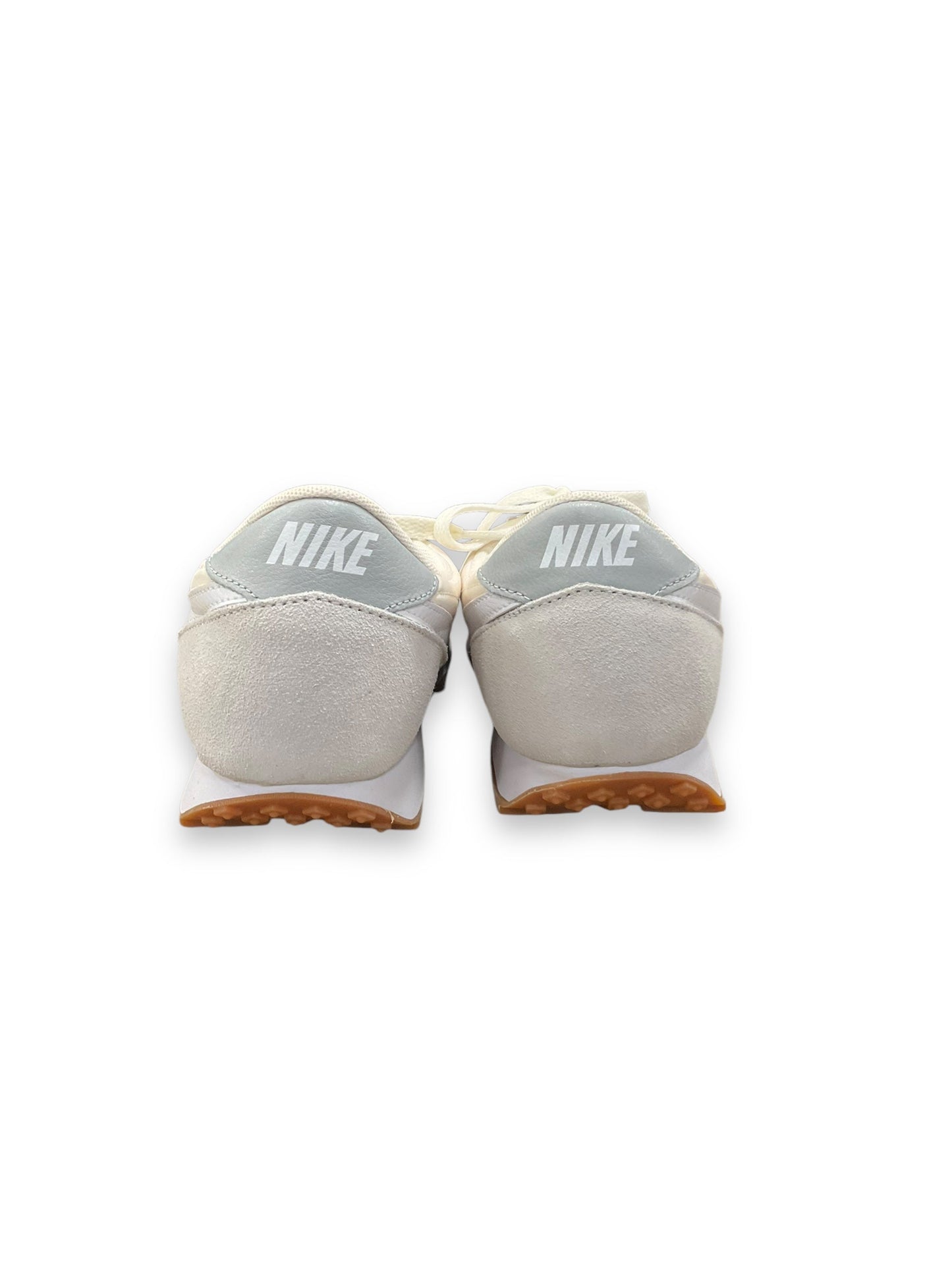 Shoes Athletic By Nike In Cream, Size: 10