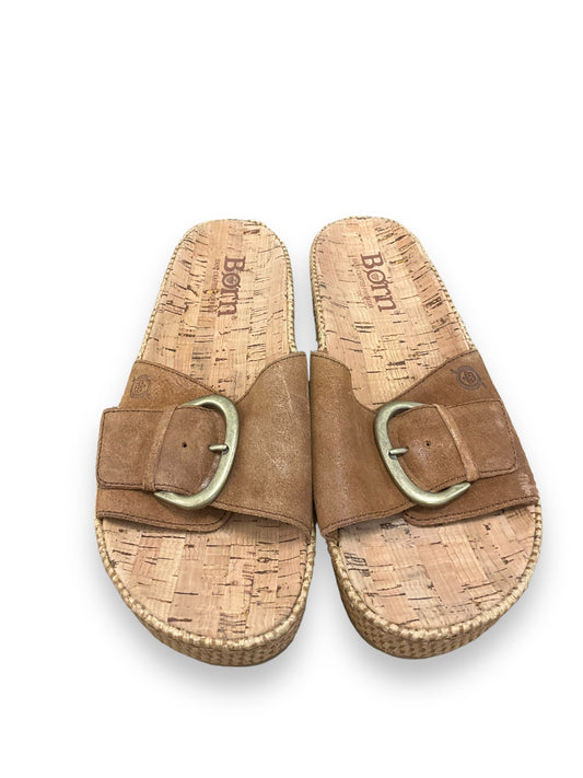 Brown Sandals Flats Born, Size 8