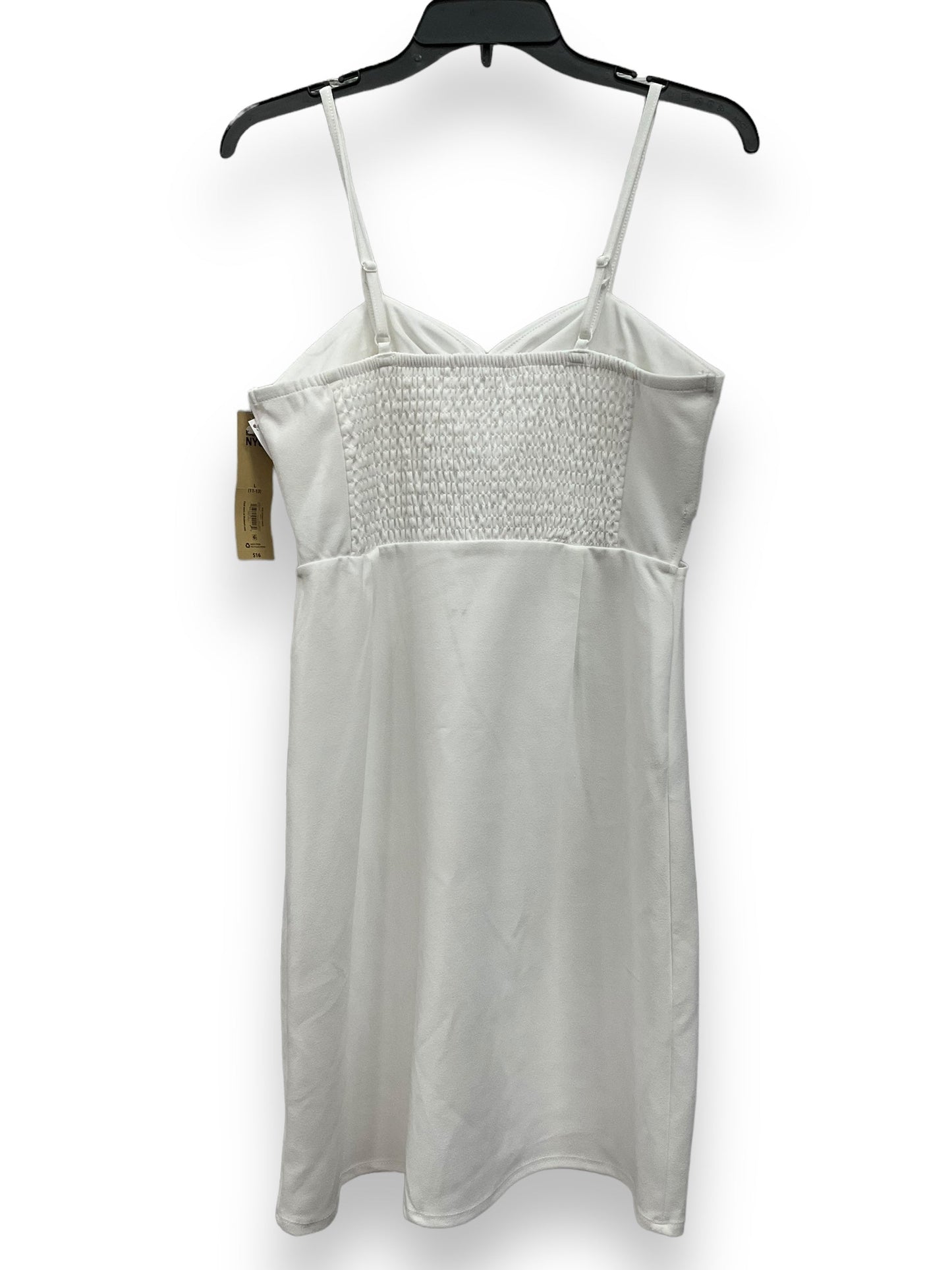 White Dress Casual Short Madden Nyc, Size L