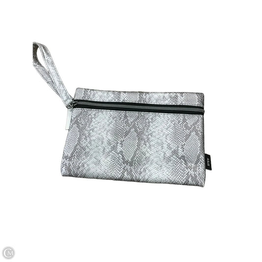 Wristlet By Ipsy, Size: Small