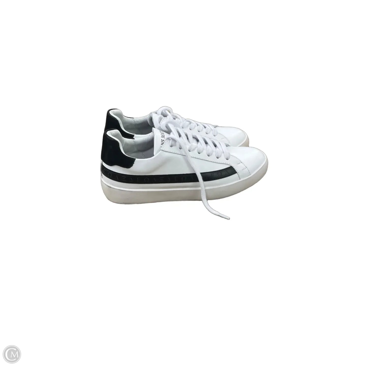 Shoes Sneakers By Cmb In White, Size: 6.5
