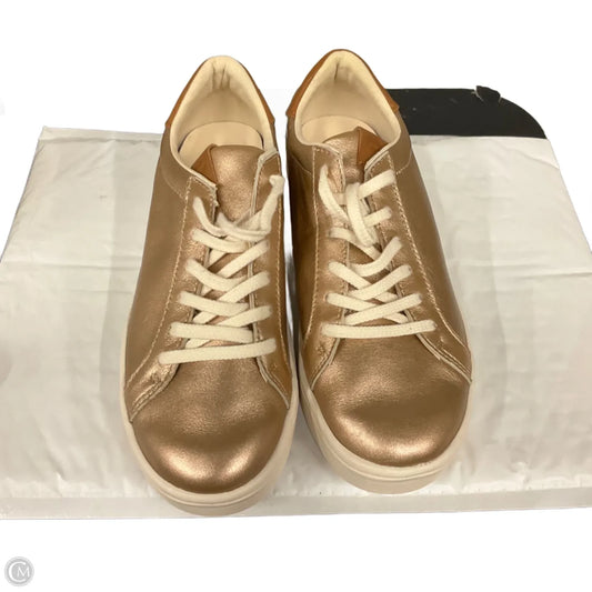 Shoes Sneakers By Infinity In Gold, Size: 7.5