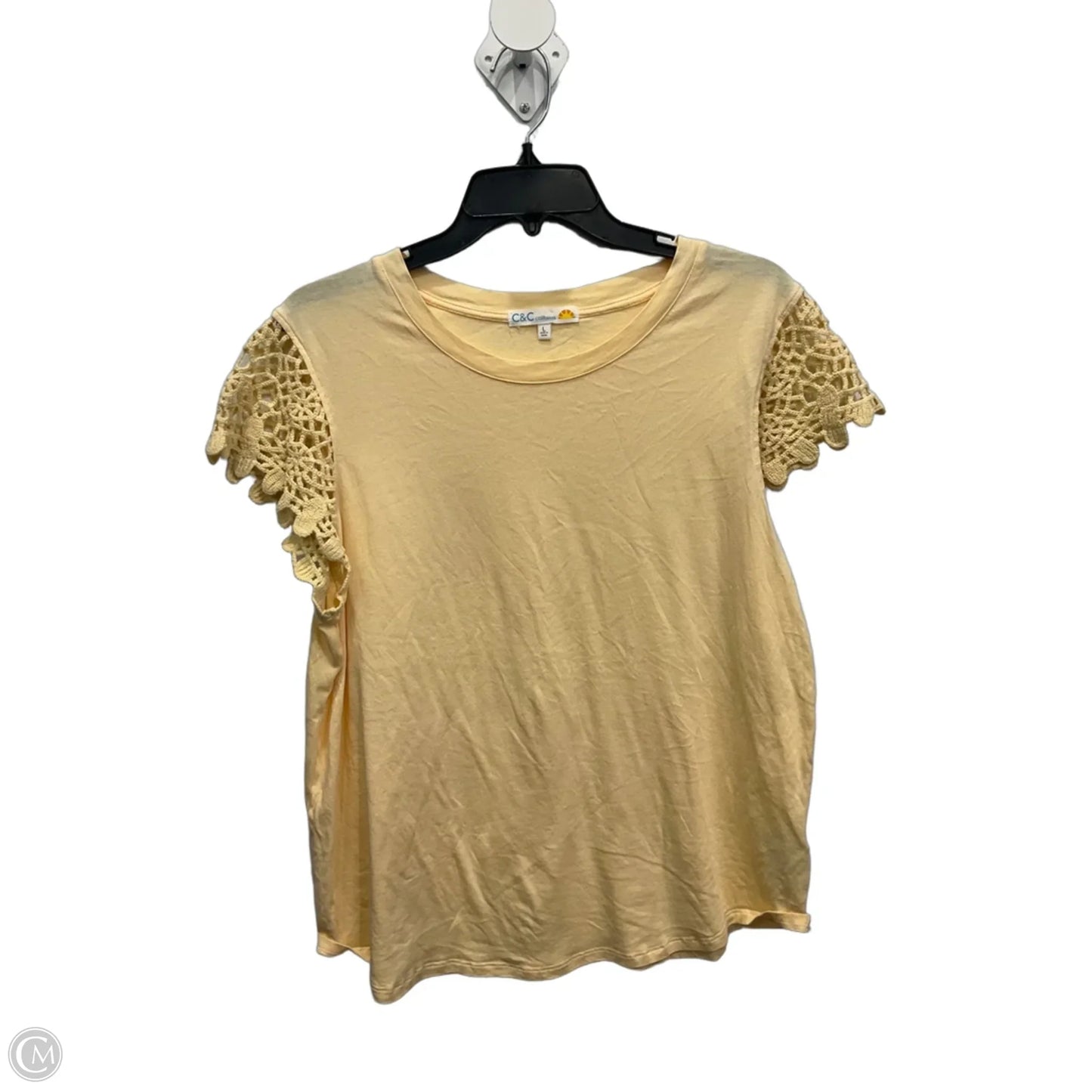 Top Short Sleeve By C And C In Yellow, Size: L