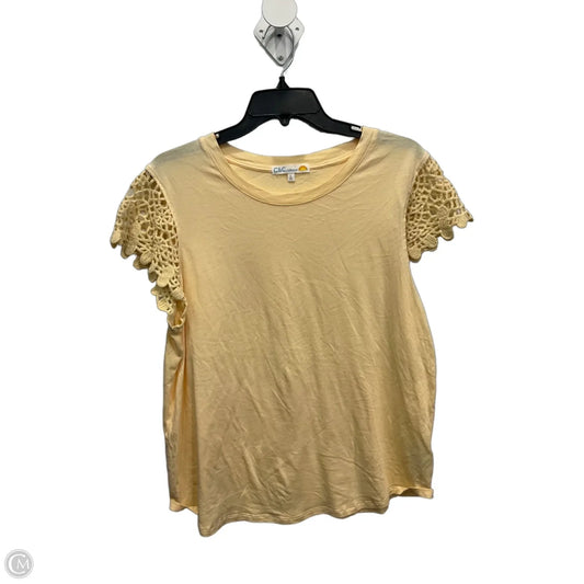 Top Short Sleeve By C And C In Yellow, Size: L