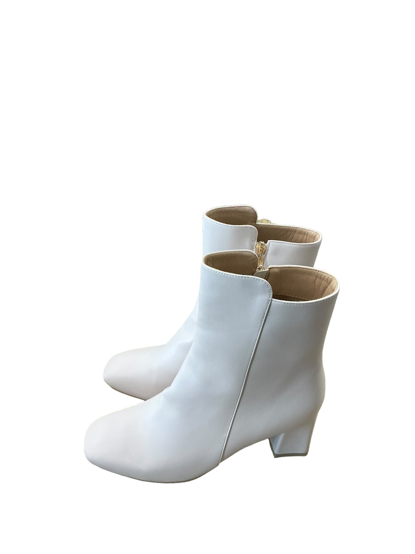 Boots Ankle Heels By Cmc In Cream, Size: 10