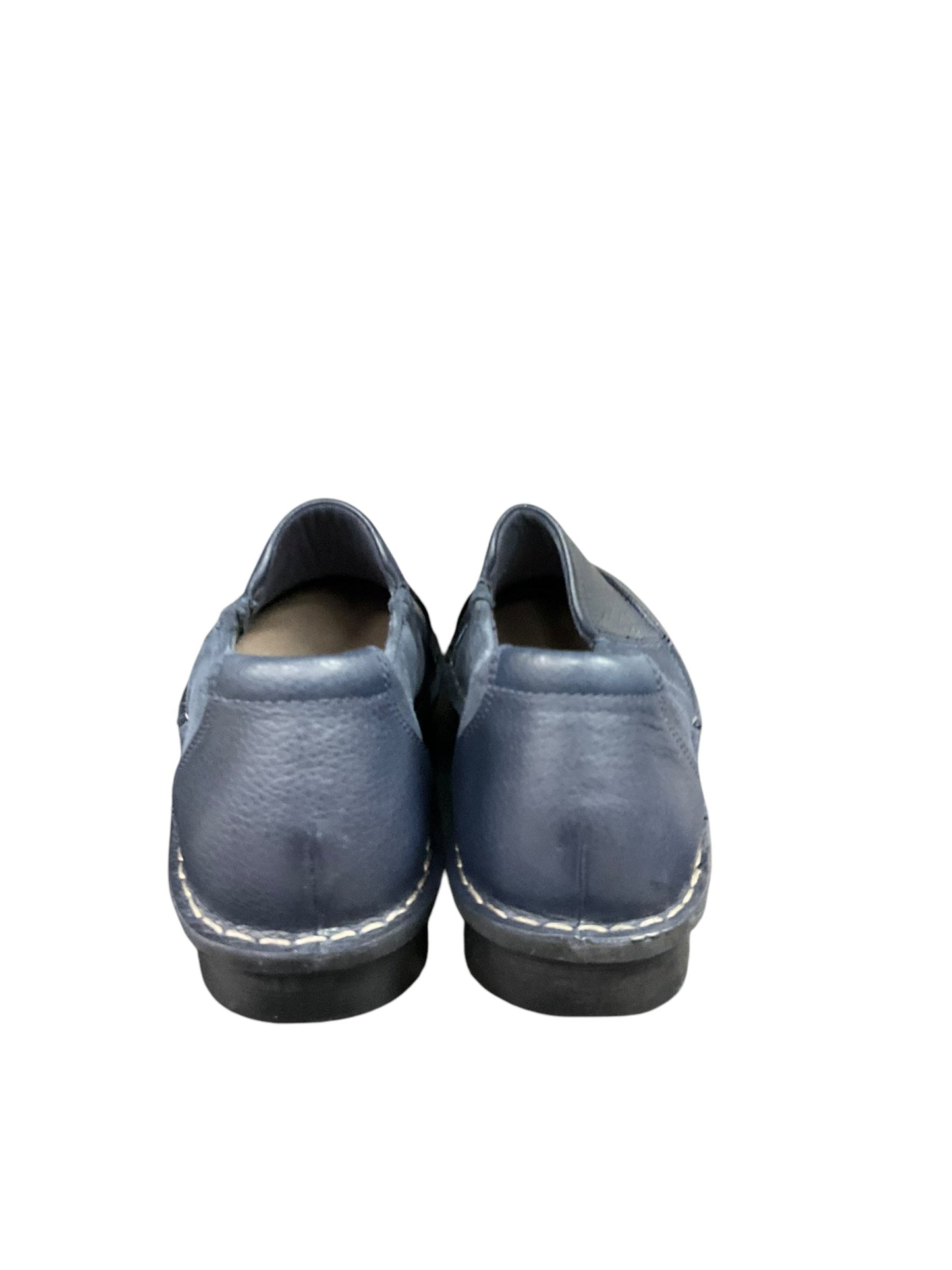 Shoes Flats By Classic Apparel In Navy, Size: 9