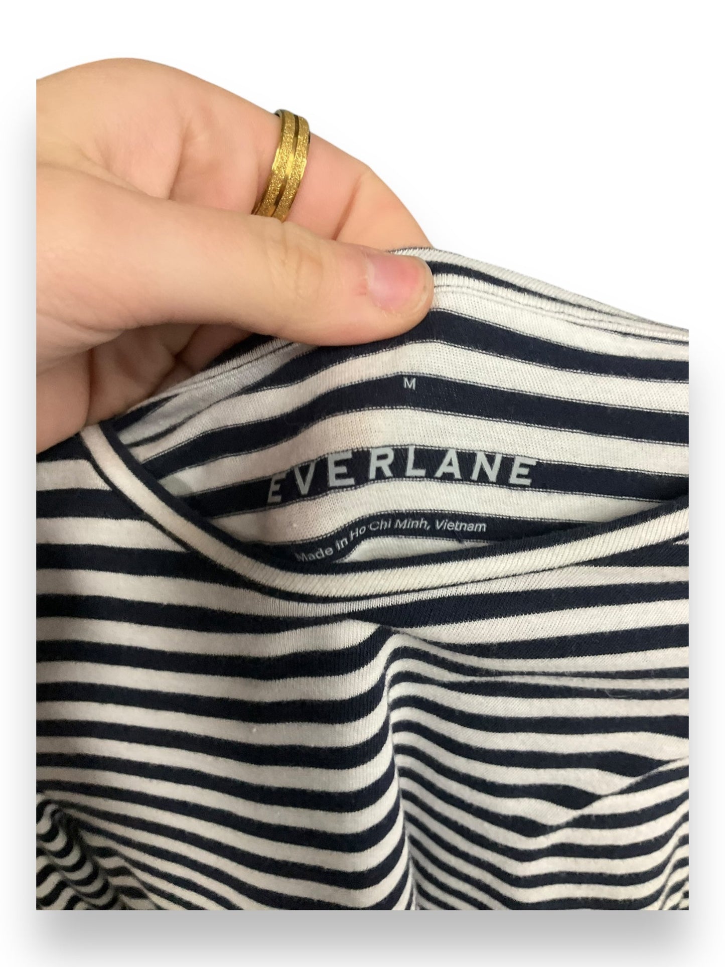 Top Long Sleeve By Everlane In Striped, Size: M