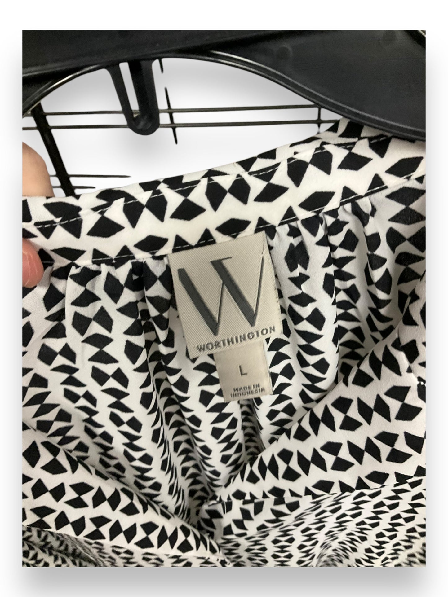 Blouse Long Sleeve By Worthington In Black & White, Size: L