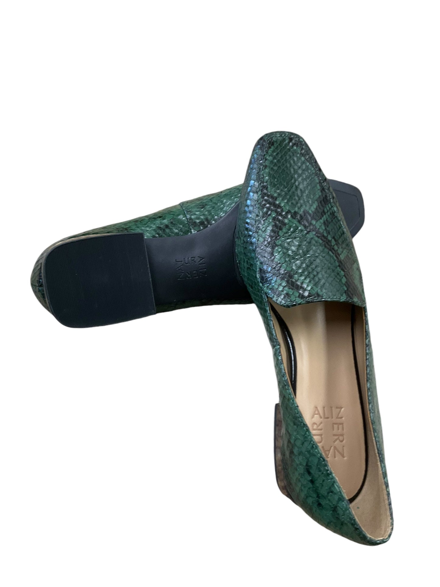 Shoes Flats By Naturalizer In Green, Size: 7