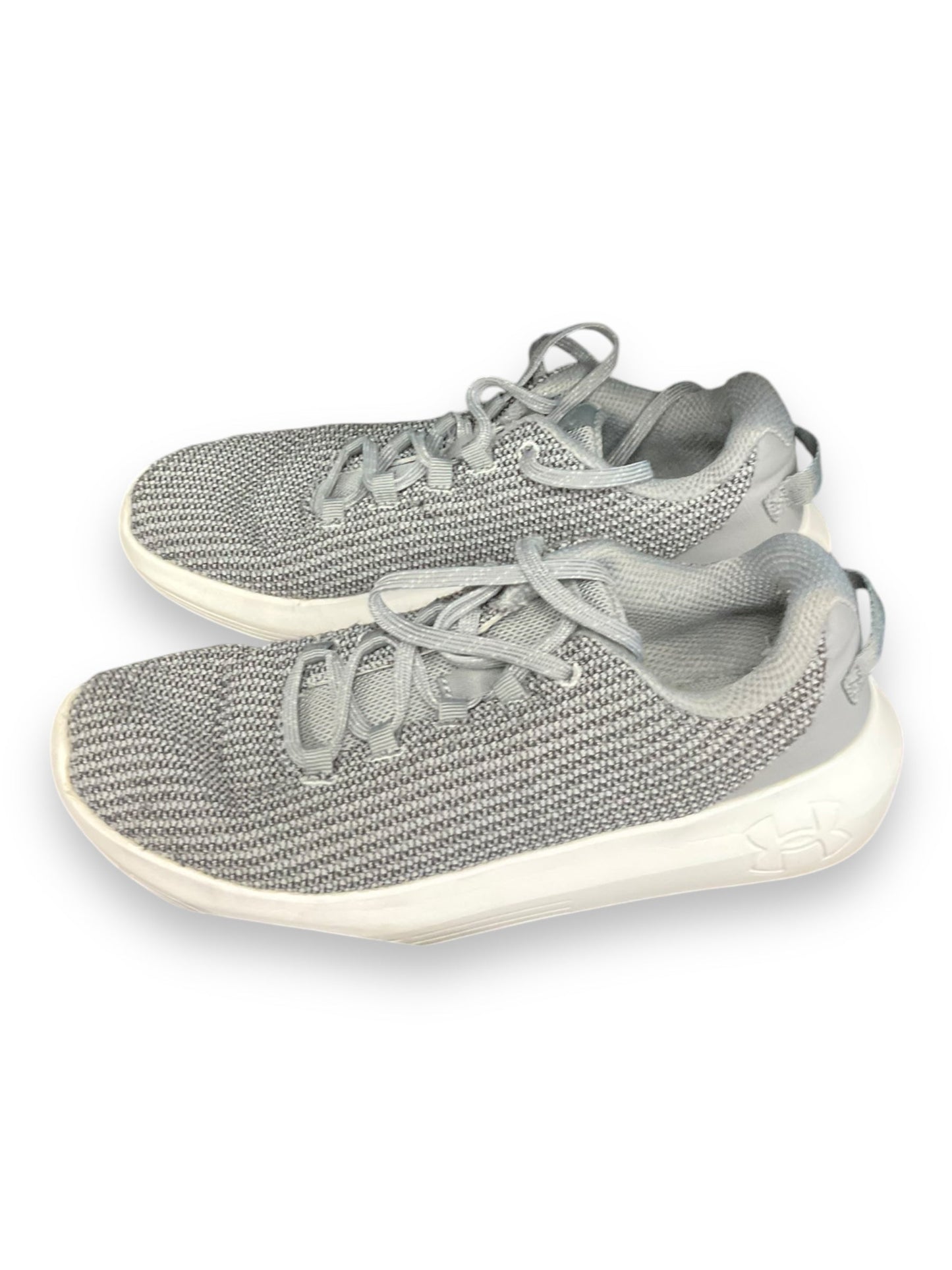 Shoes Sneakers By Under Armour In Grey, Size: 7.5