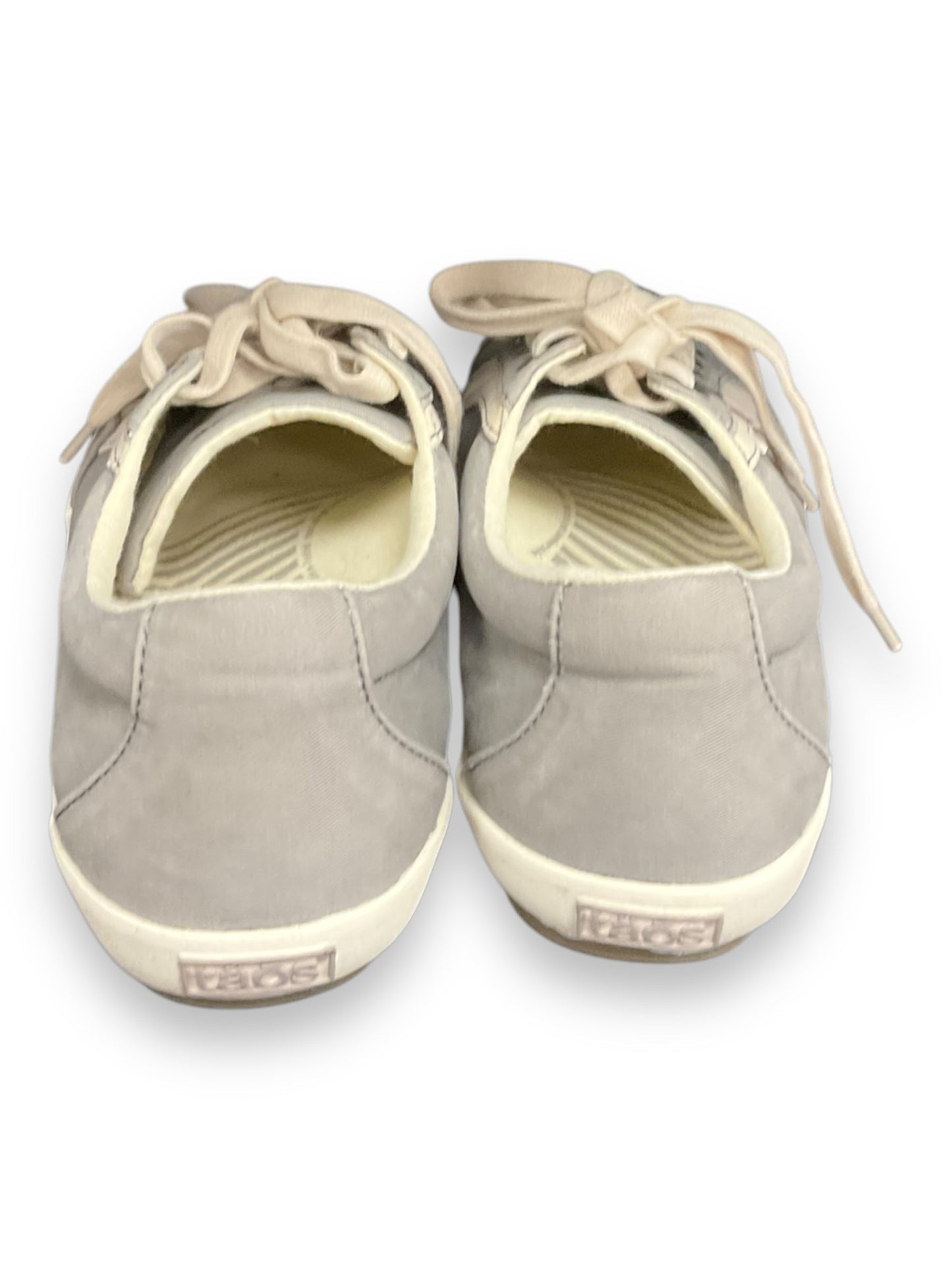 Shoes Sneakers By Taos In Grey, Size: 8