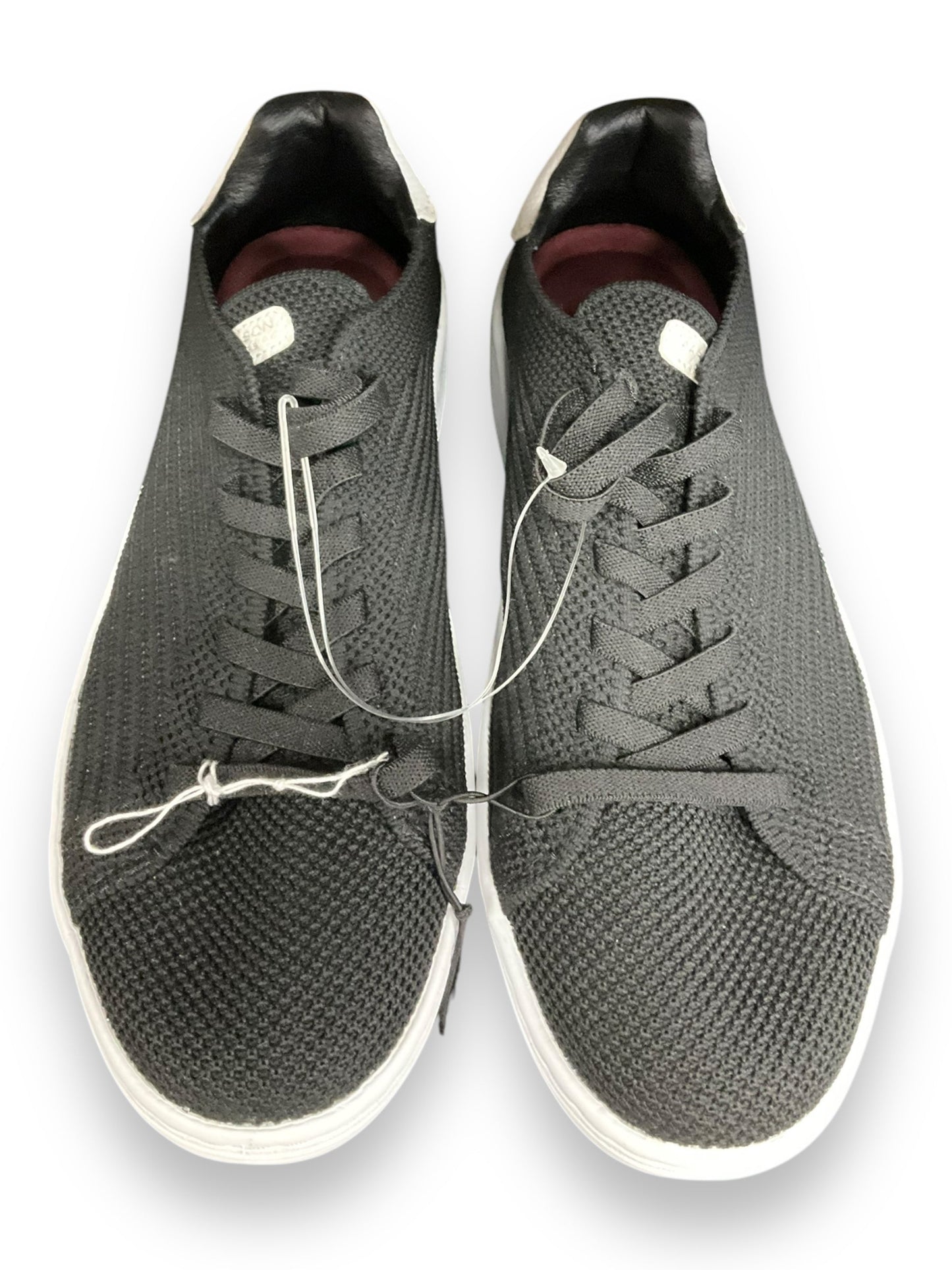 Shoes Sneakers By Clothes Mentor In Black, Size: 7.5