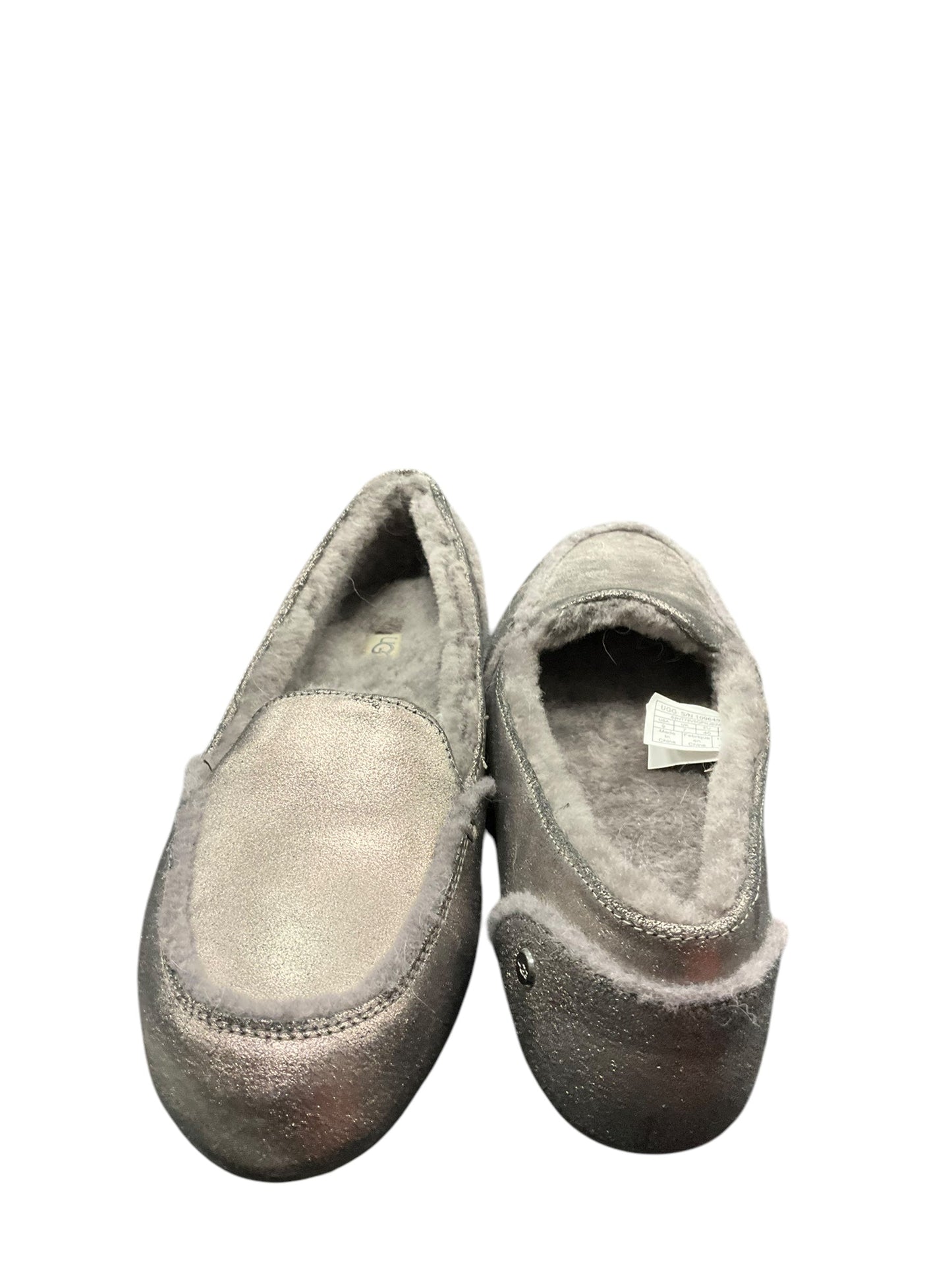 Shoes Designer By Ugg In Silver, Size: 9