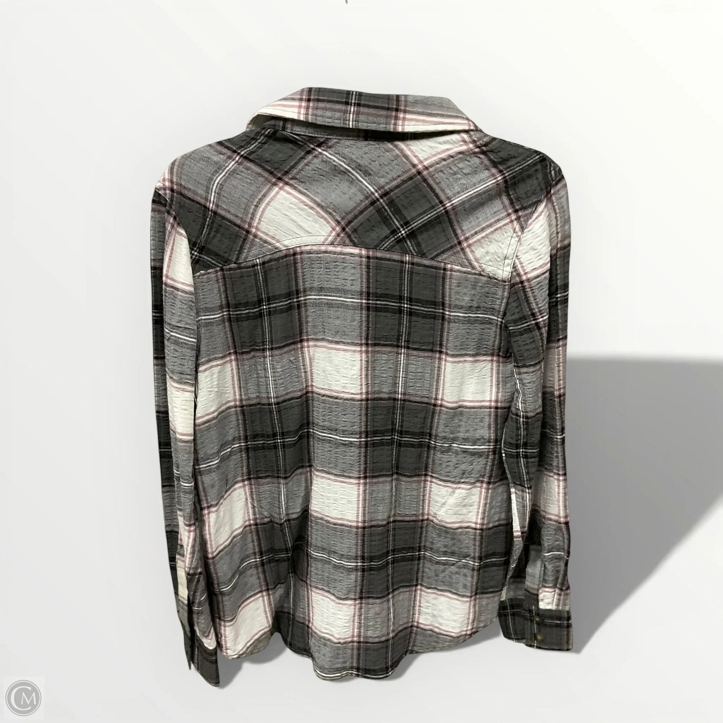 Blouse Long Sleeve By Maurices In Plaid Pattern, Size: M
