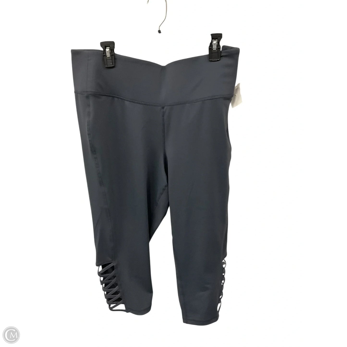 Athletic Capris By Livi Active In Grey, Size: 3x