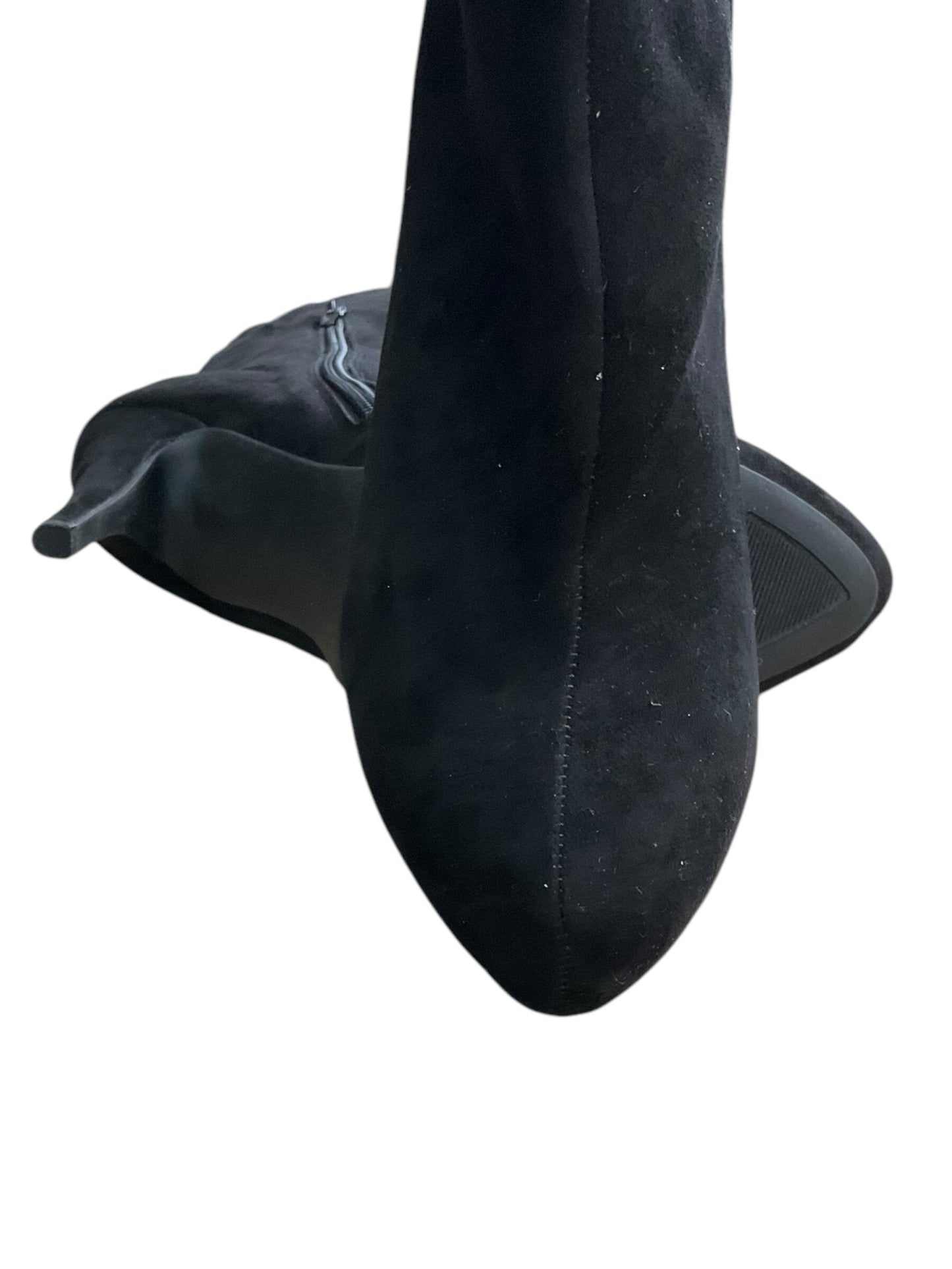 Boots Over-the-knee Heels By Clothes Mentor  Size: 8.5