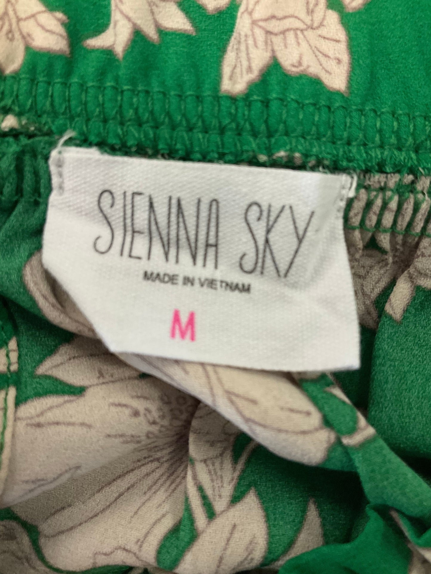 Cream & Green Top Short Sleeve Sienna Sky, Size M