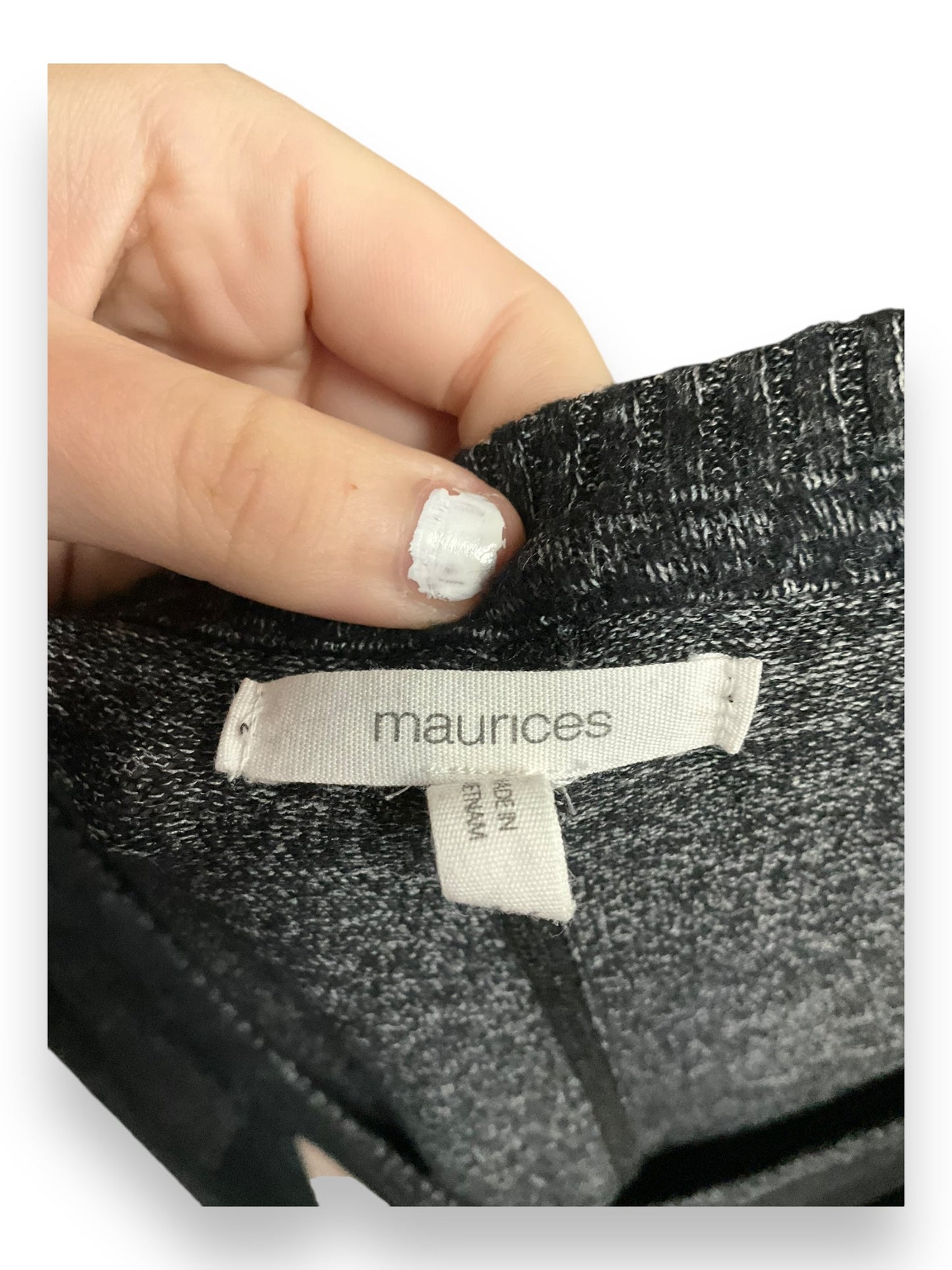 Top Long Sleeve By Maurices In Black & Grey, Size: 4x