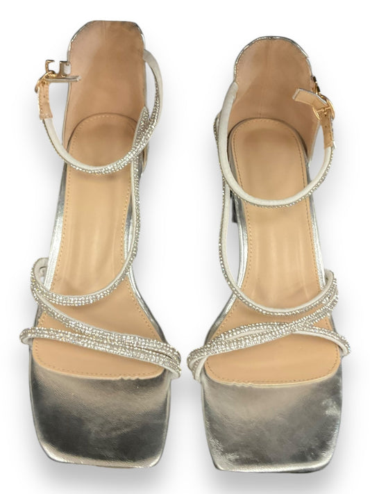 Shoes Heels Block By Clothes Mentor In Silver, Size: 8.5