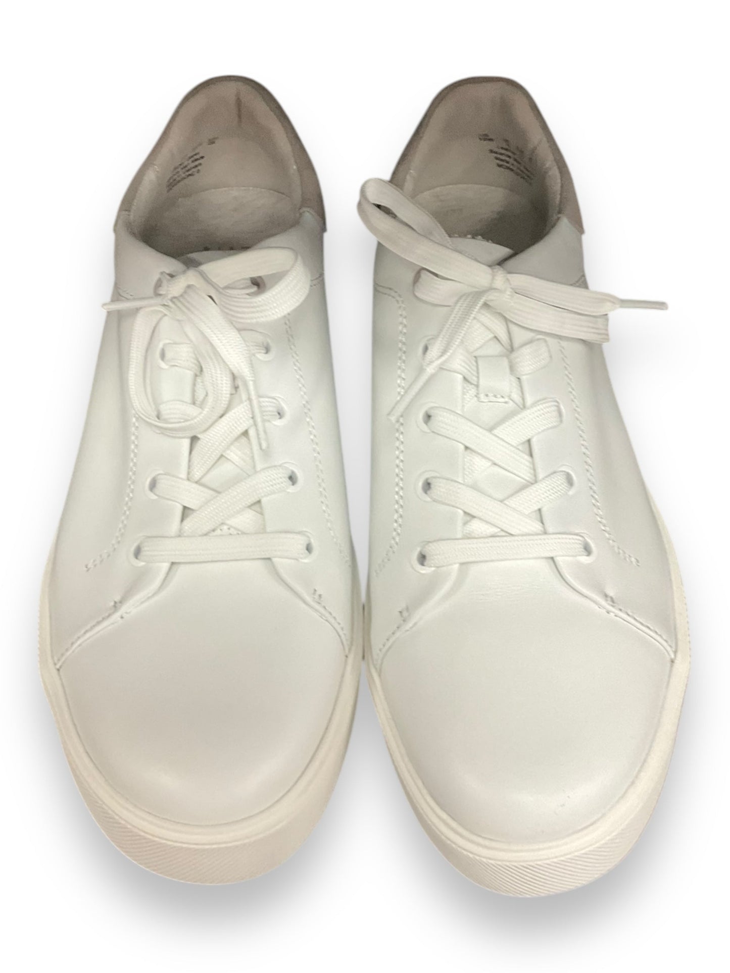 Shoes Sneakers By Naturalizer In White, Size: 10