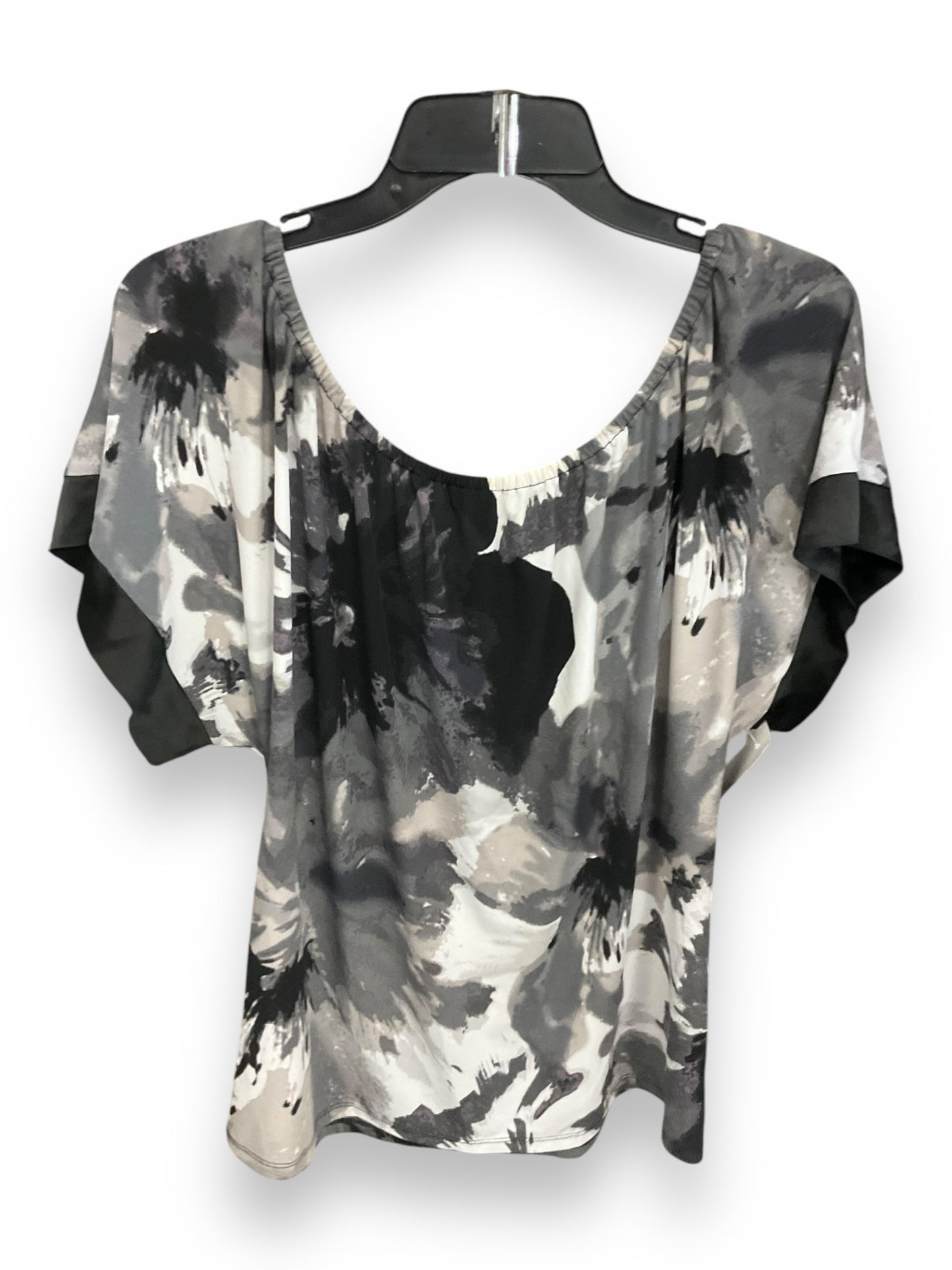 Top Short Sleeve By Express In Black & White, Size: S