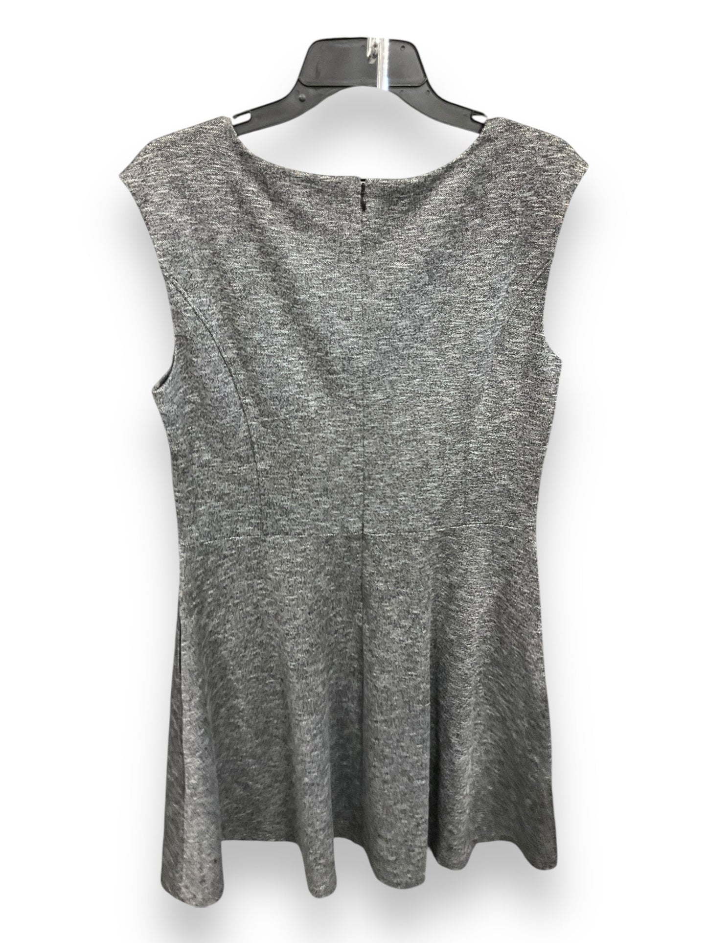 Dress Casual Short By White House Black Market In Grey, Size: Xl