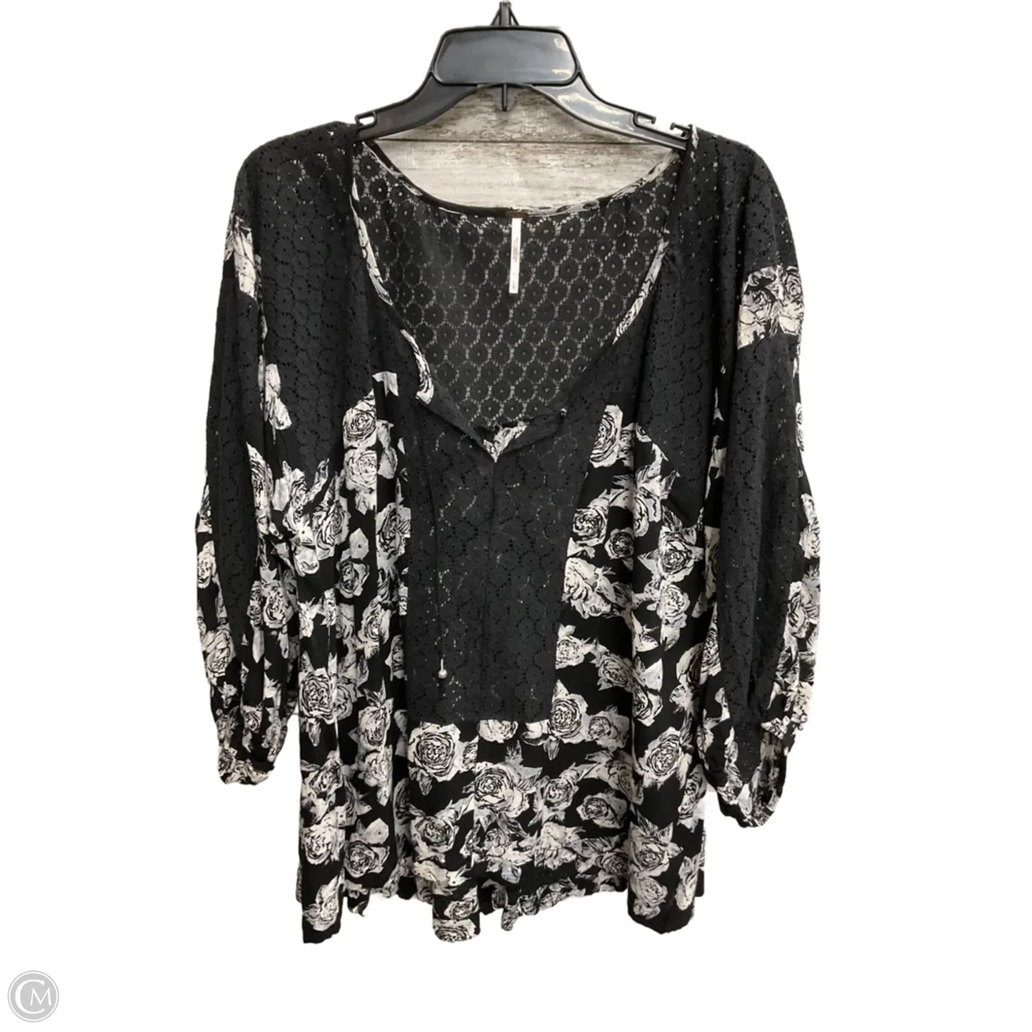Top 3/4 Sleeve By Free People In Black & White, Size: L