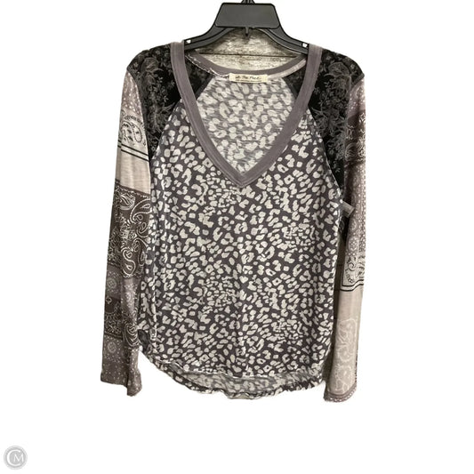 Top Long Sleeve By We The Free In Geometric Pattern, Size: L