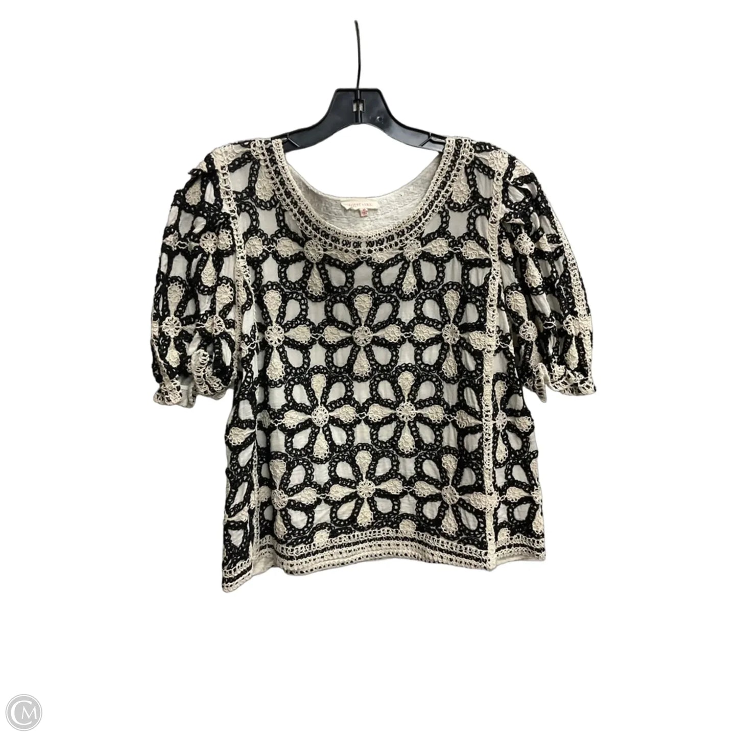 Top Short Sleeve By Solitaire In Black & Cream, Size: M